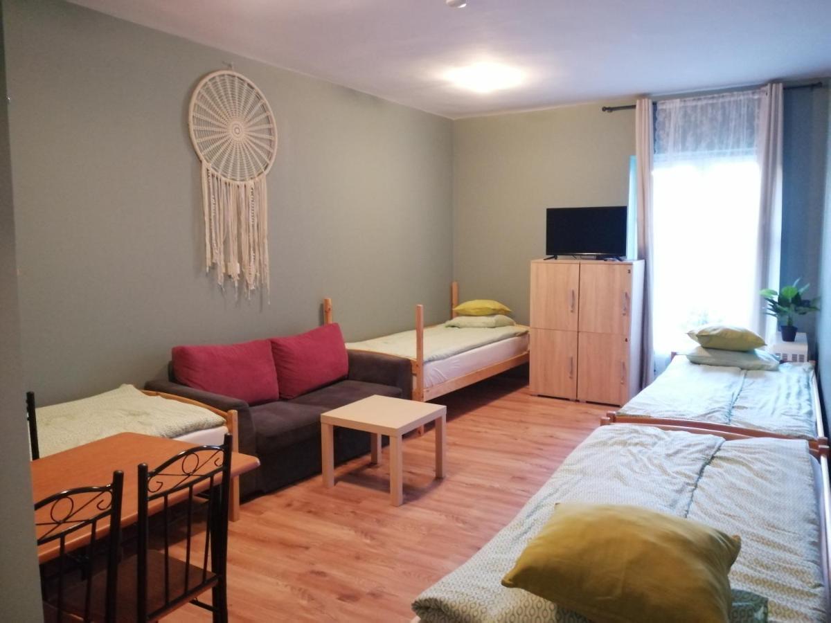 Hostel Gliwice Centrum Parking エクステリア 写真