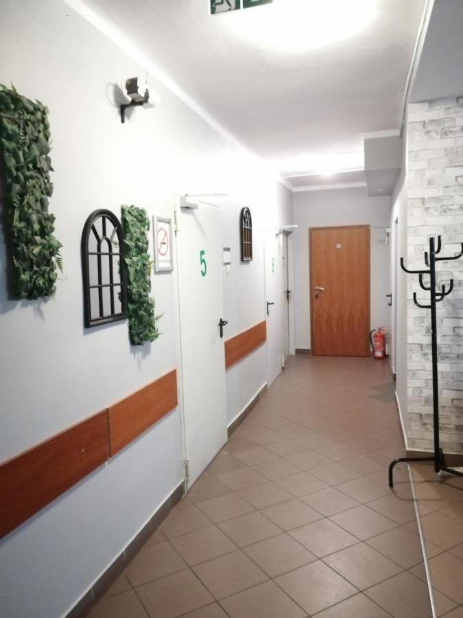 Hostel Gliwice Centrum Parking エクステリア 写真