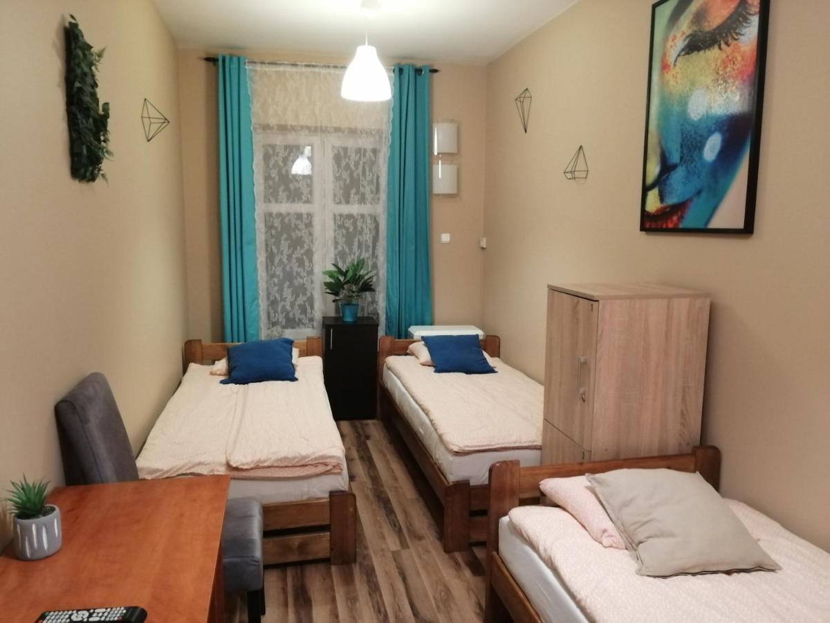 Hostel Gliwice Centrum Parking エクステリア 写真