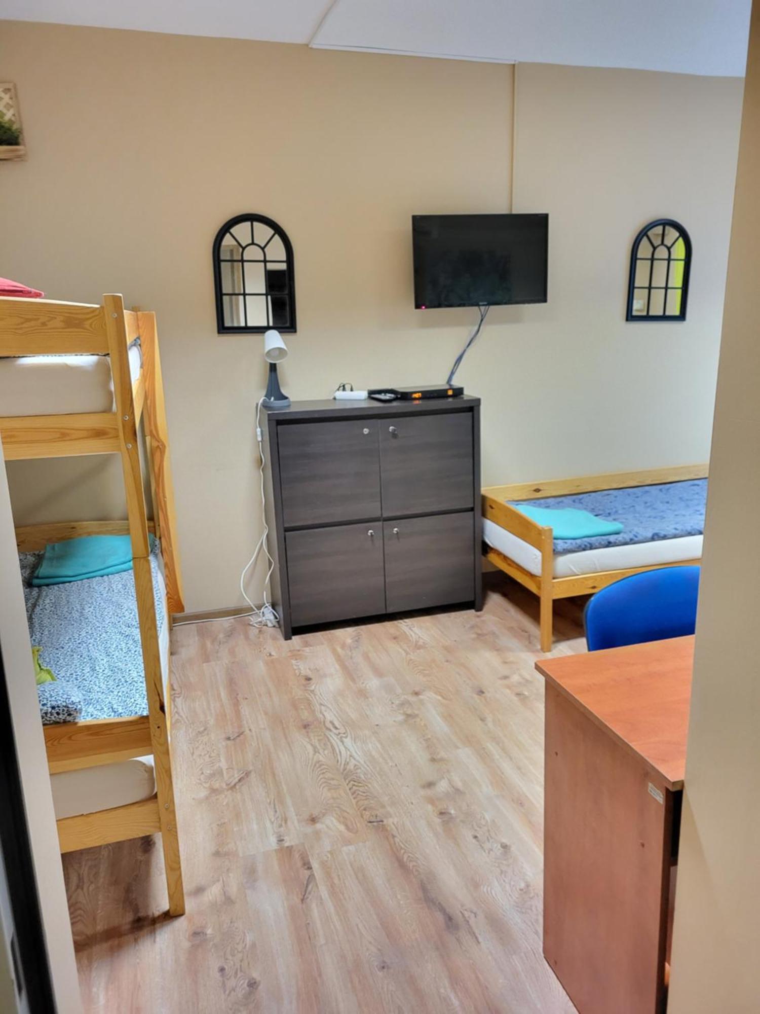 Hostel Gliwice Centrum Parking エクステリア 写真