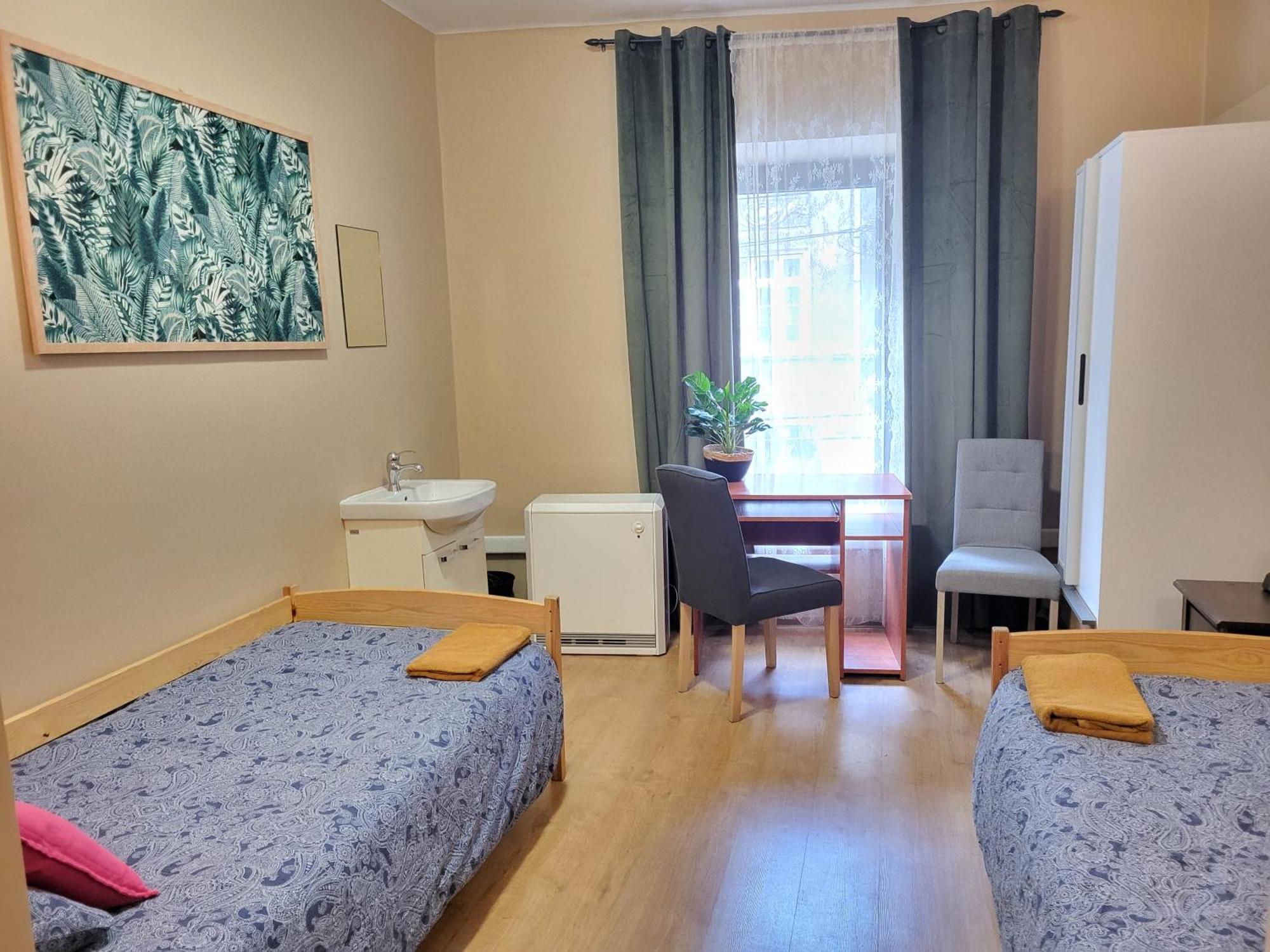Hostel Gliwice Centrum Parking エクステリア 写真