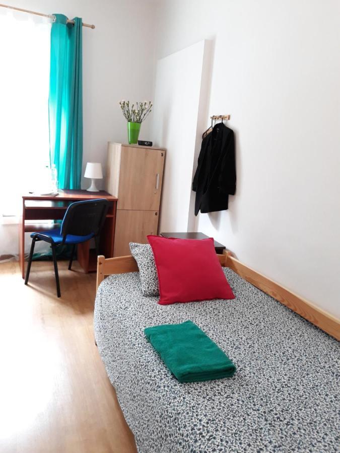 Hostel Gliwice Centrum Parking エクステリア 写真